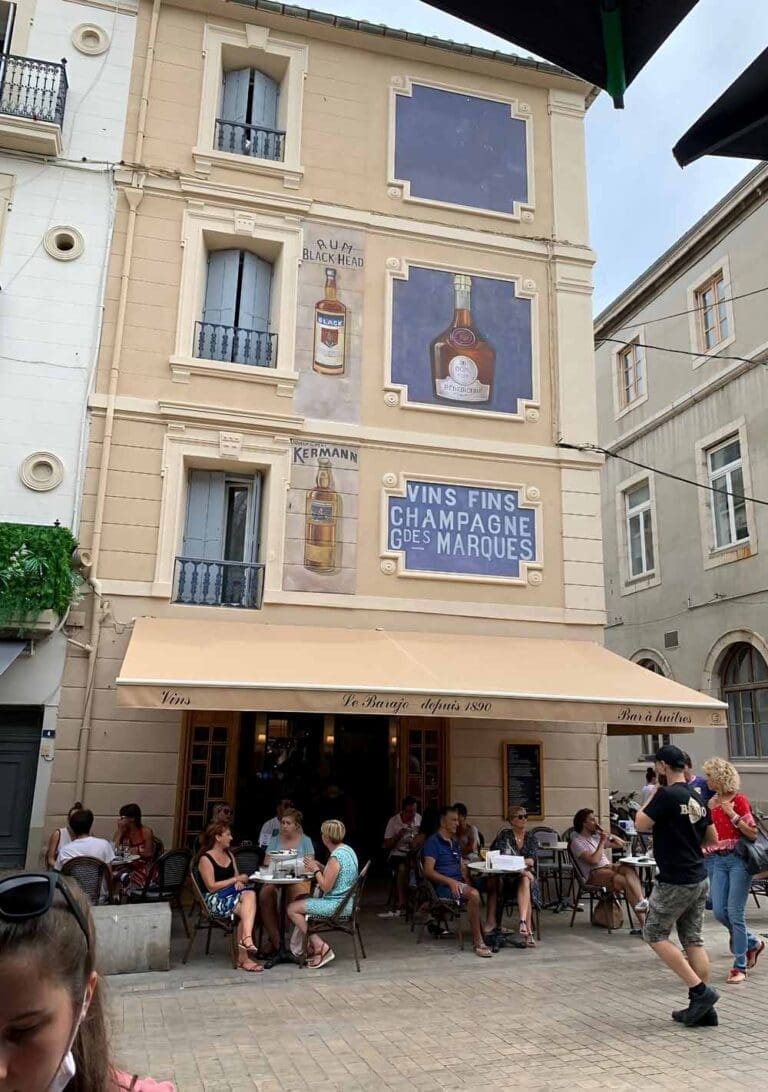 Le Barajo Sète - Bar Café