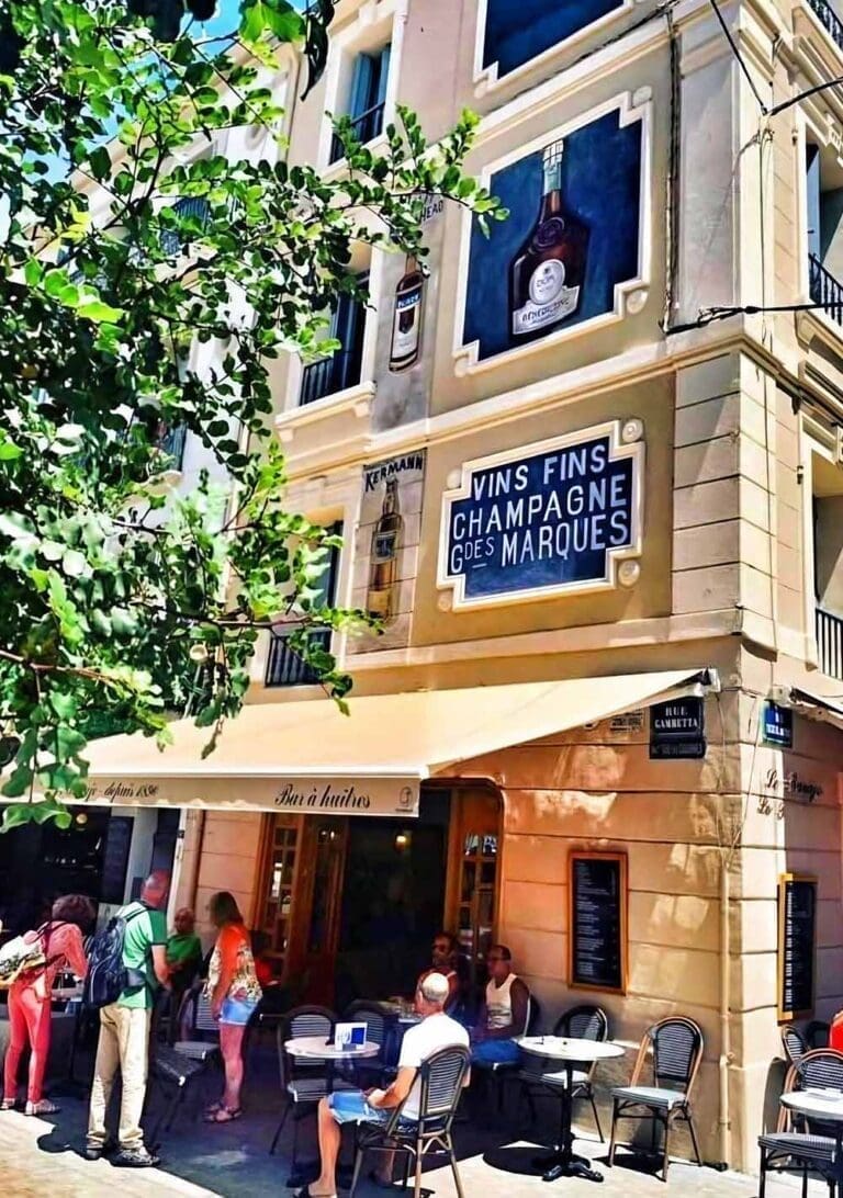 Le Barajo Sète - Bar Café