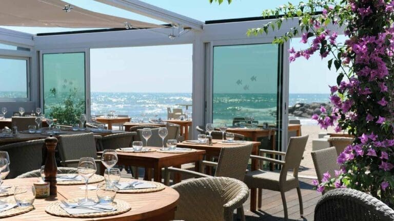 Le Poisson Rouge Frontignan - Restaurant de plage