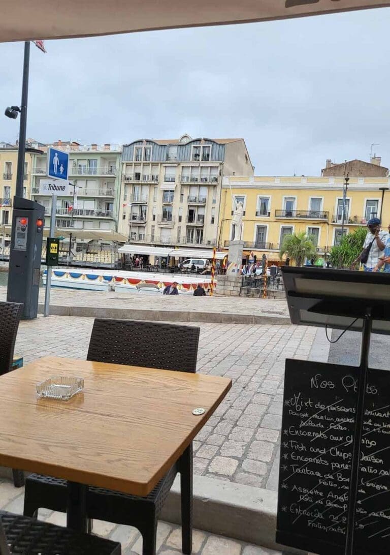 Central Bar Sète - Café Brasserie