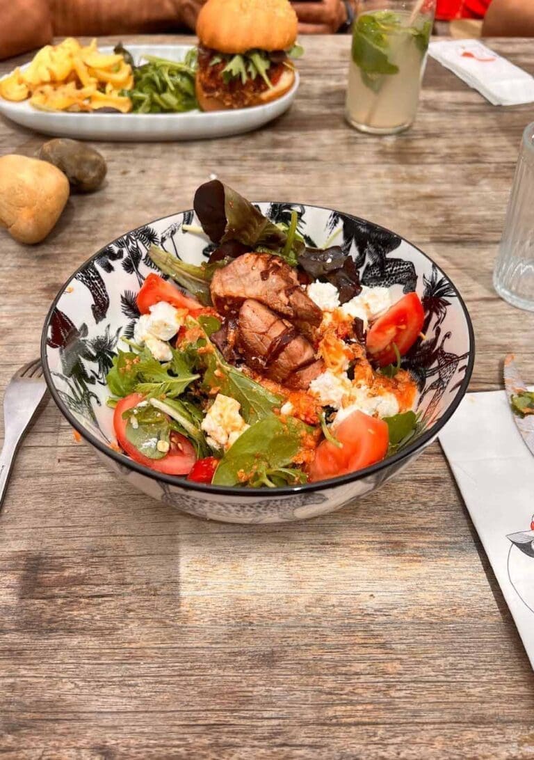 La Voile Rouge Sète - Restaurant Plage Privée