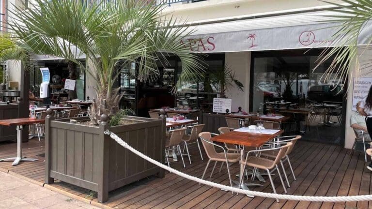 Le Saint Clair Sète - Café Bar Glacier