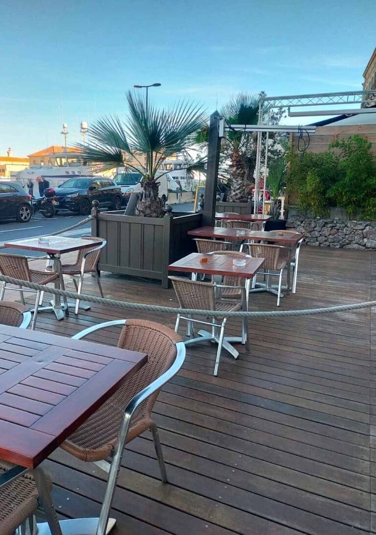 Le Saint Clair Sète - Café Bar Glacier