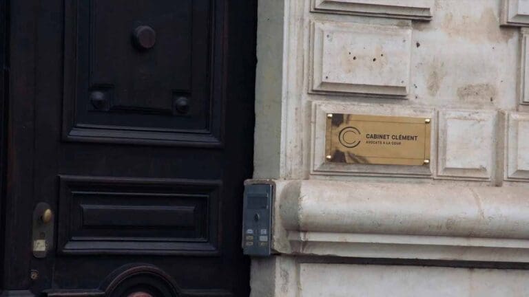 Cabinet d'avocats - Demain nous appartient DNA TF1