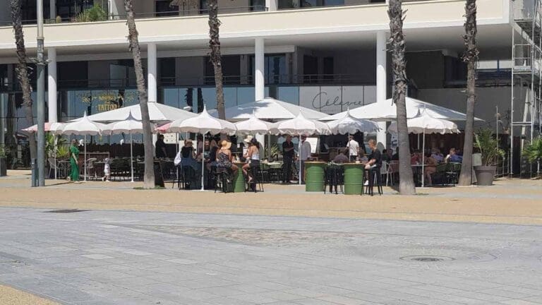 Esplanade Roger Thérond à Sète
