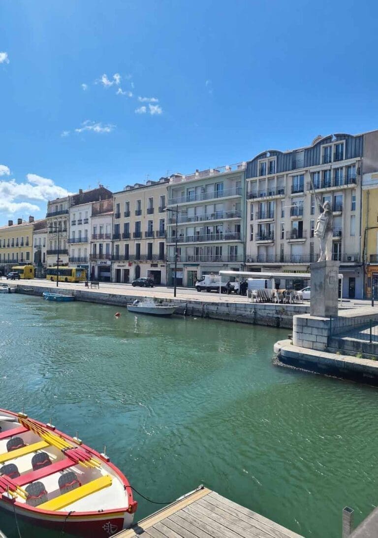 Le Cadre Royal à Sète
