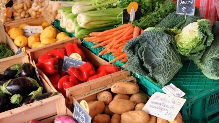 Marché avenue Victor Hugo à Sète