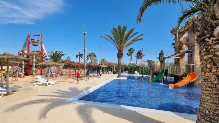 Pirateland Marseillan - Parc aquatique et mini golf