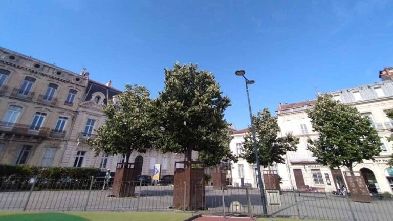 Place Aristide Briand à Sète