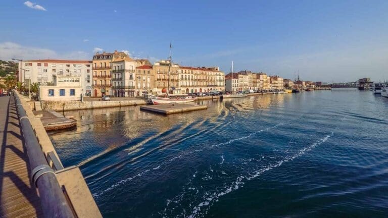 Quai de la République à Sète