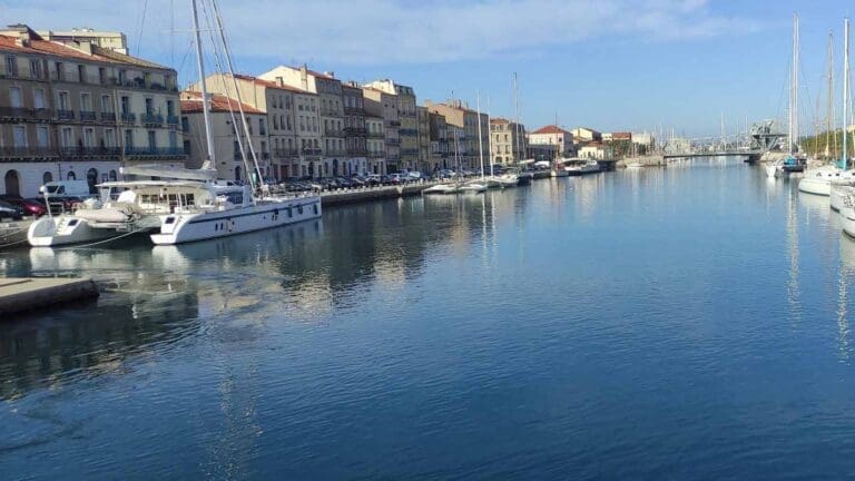 Quai de la République à Sète