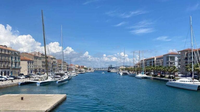 Quai de la République à Sète