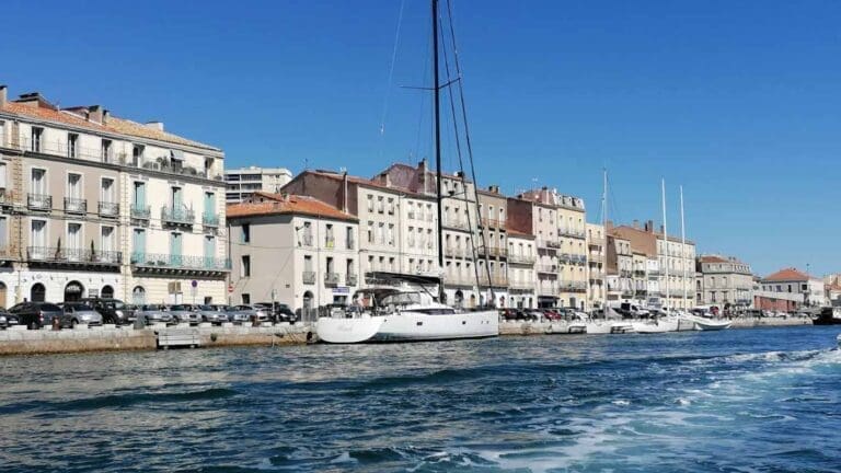 Quai de la République à Sète