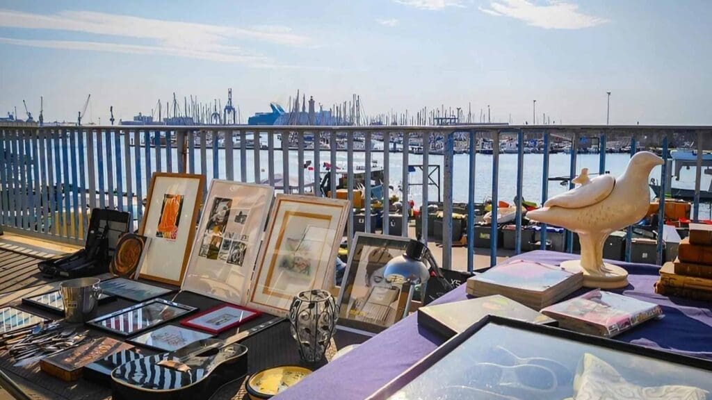 La brocante du jeudi prend ses quartiers d'été