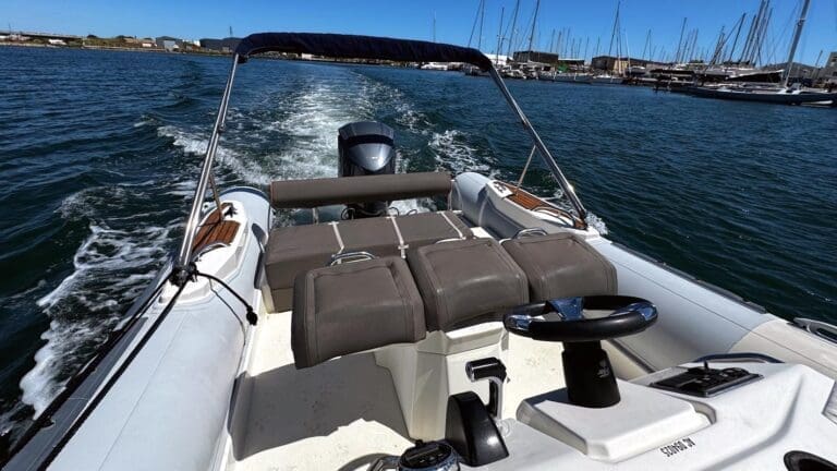 TF7 Location Sète - location de bateaux