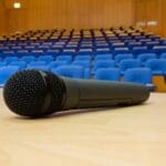 Conférences à Mèze