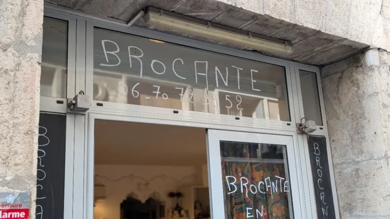 Brocante Claire en Vogue