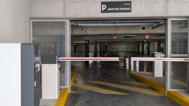 Parking Aristide Briand