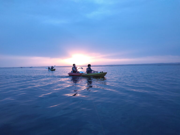 Balade au coucher de soleil à Sète